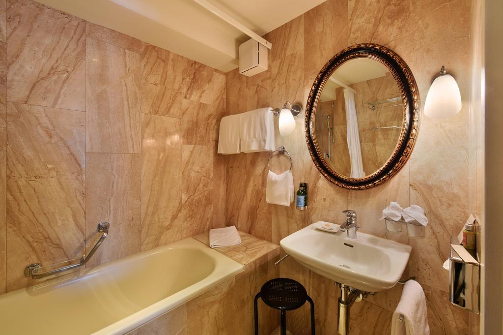 Romantik Hotel Schwan Horgen Bagian luar foto