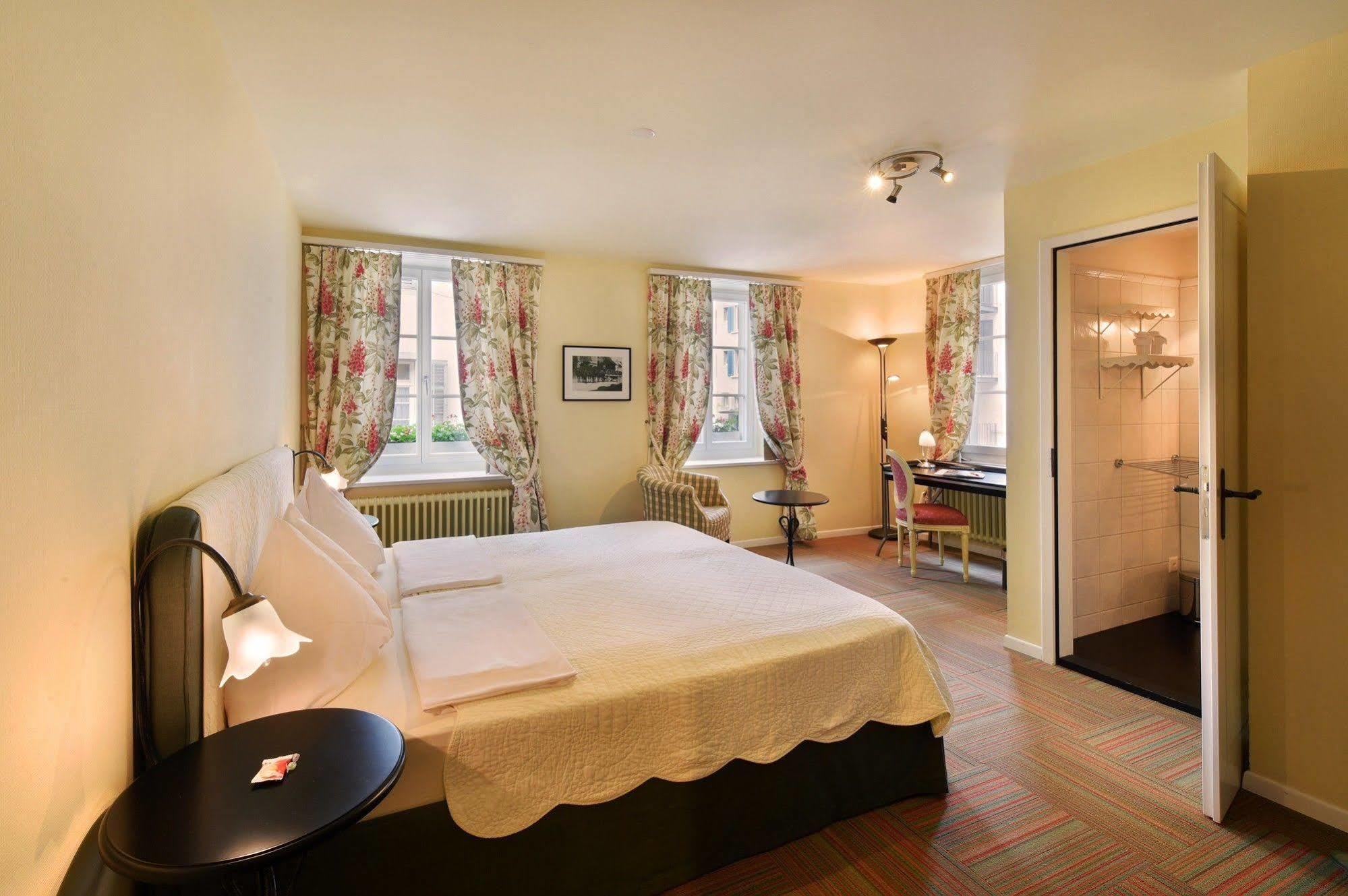 Romantik Hotel Schwan Horgen Bagian luar foto